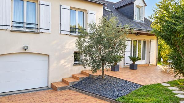 Maison familiale 4 à 5 chambres- 128.80 m2 - La Riche