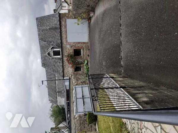 Maison en pierre, centre ville, 4 ch, jardin, garage centre ville AVRANCHES