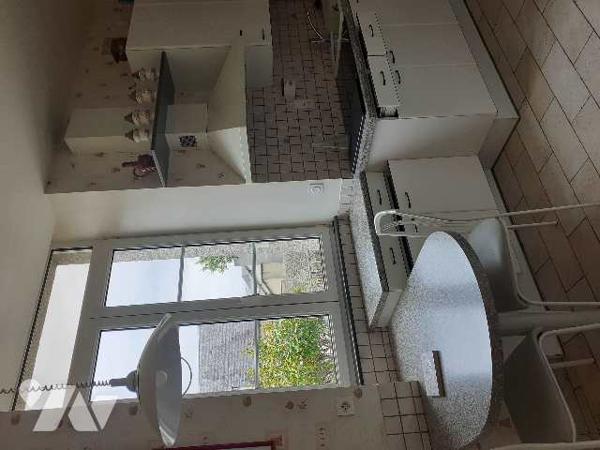 Maison en pierre, centre ville, 4 ch, jardin, garage centre ville AVRANCHES