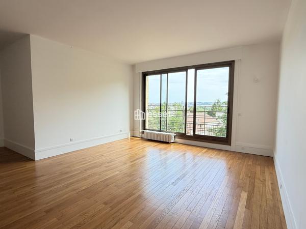 Location Appartement 4 pièces 123 m² - Saint-cloud 92210