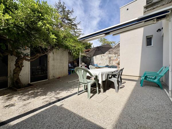 Appartement
         4 pièces
        - 133 m² Exclusivité 259 000 € *