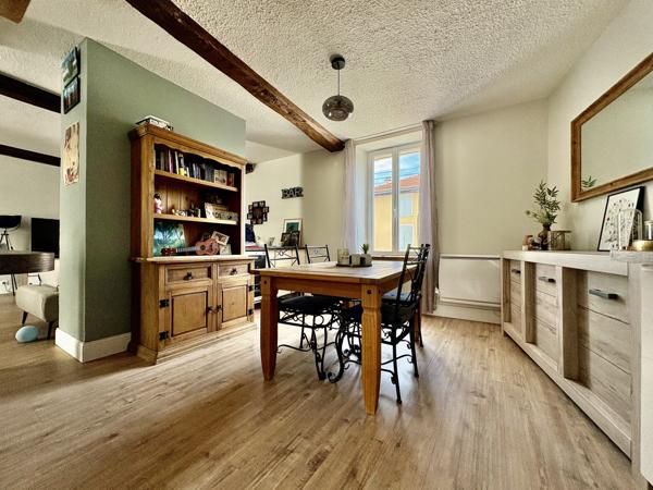 Appartement
         4 pièces
        - 133 m² Exclusivité 259 000 € *