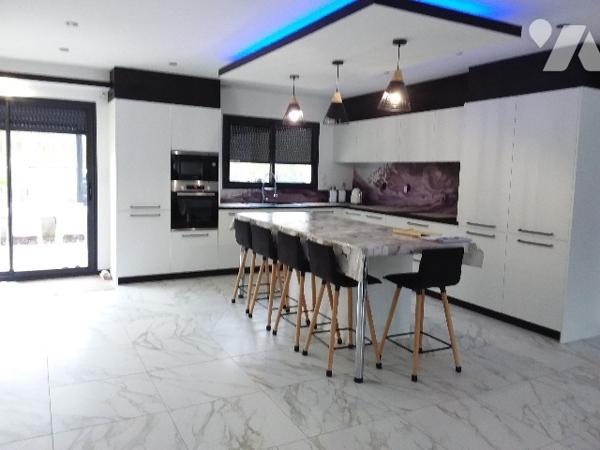 PAVILLON RECENT PROCHE TOUTES COMMODITES ET CENTRE VILLE DE CONTRES