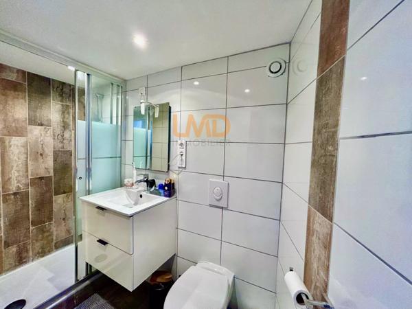 Maison DE Village, Traversante, Calme, Lumineux