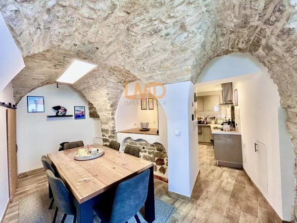 Maison DE Village, Traversante, Calme, Lumineux