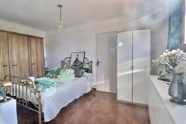 Marseille (13012) Bien d'exception, maison familiale de 290 m2 au calme absolu entre les 3 lucs et la Valentine