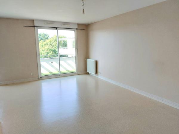 Appartement Carquefou / La Fleuriaye - T3 avec balcon & garage