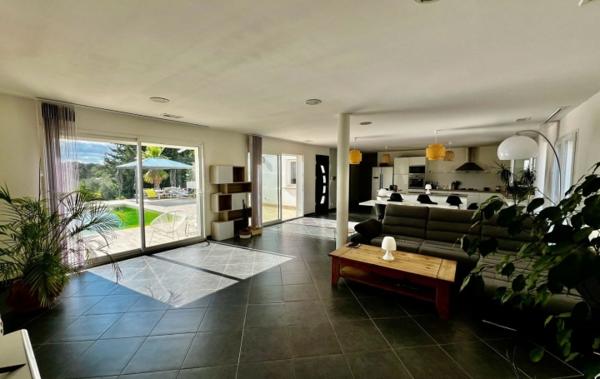 Vente Villa Contemporaine Saint-gilles   