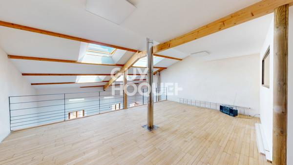 LORIOL-SUR-DRÔME – Ensemble immobilier composé d'une maison et d'un immeuble avec cour intérieure
