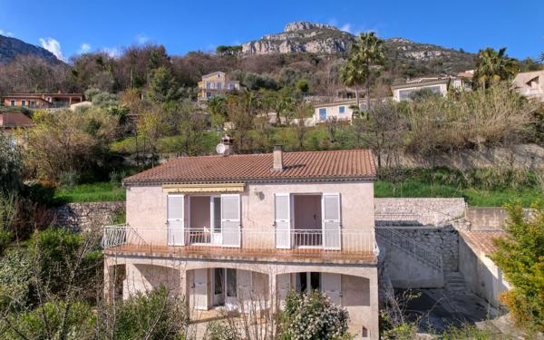 Maison à vendre    7 pièces • 152 m2 Saint-Jeannet