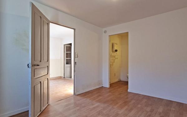 Maison à vendre    5 pièces •  Le Collet-de-Dèze