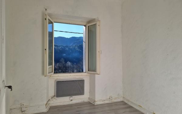 Maison à vendre    5 pièces •  Le Collet-de-Dèze