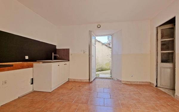 Maison à vendre    5 pièces •  Le Collet-de-Dèze