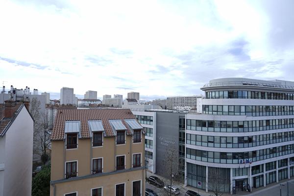 T3  avec balcon proche métro A