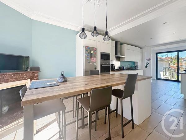 Maison à vendre  7 pièces - 177 m 2   CHATOU  - 78