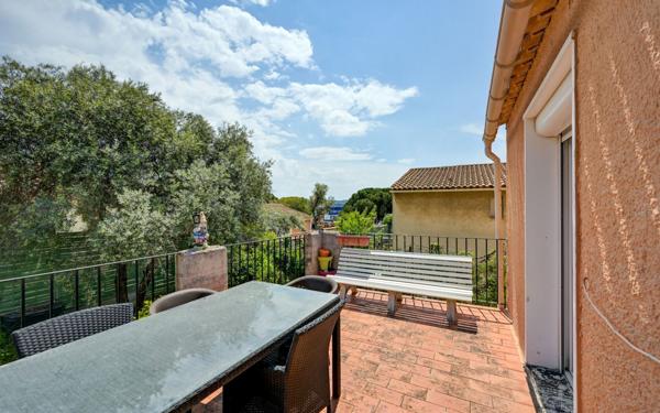 Maison à vendre    5 pièces •  Vitrolles