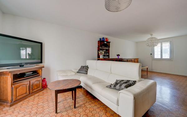 Maison à vendre    5 pièces •  Vitrolles