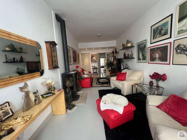 Maison de village avec cour