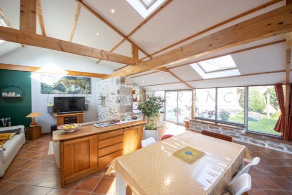 Maison 5 pièce(s) 3 chambre(s) 155 m²