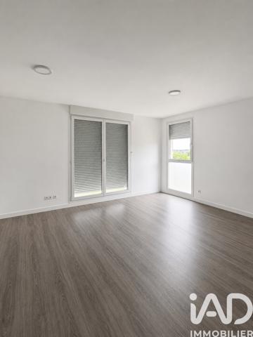 Location appartement 3 pièces 55 m² Saulx-les-Chartreux