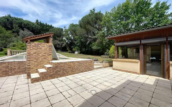 Maison à vendre    5 pièces •  Prigonrieux