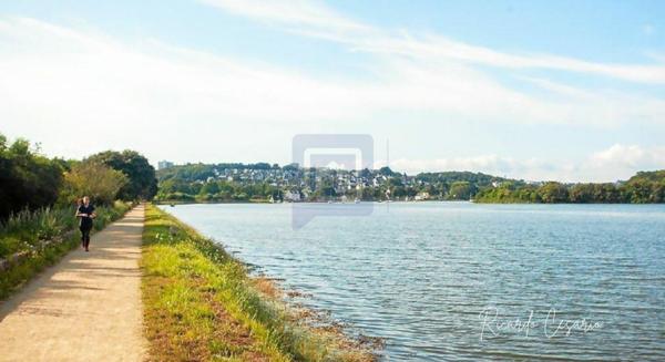 APPARTEMENT T2 AVEC BALCON - ENVIRONNEMENT RECHERCHÉ - QUIMPER