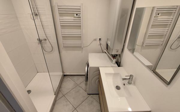 Appartement à vendre    3 pièces • 62 m2 Avignon