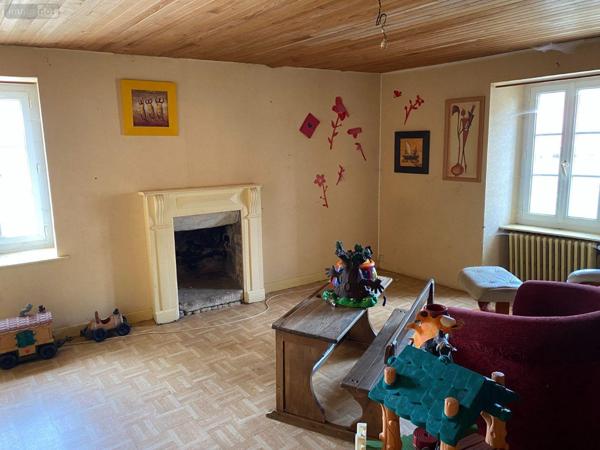 Immeuble à vendre à Coray dans le Finistère (29370), ref : 2332