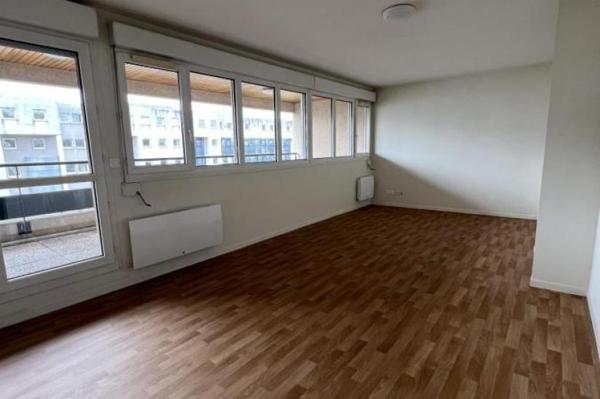 Location - Appartement 2 pièces 70 m 2 LE MANS (72000)