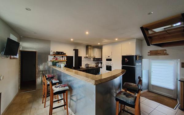 Maison à vendre    3 pièces • 162 m2 Le Merzer