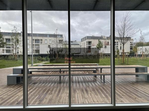 Bureau de 855 m² à louer à Bordeaux Chartrons