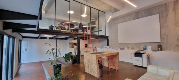 Bureau de 355 m² à vendre à Bordeaux Bassins A Flot