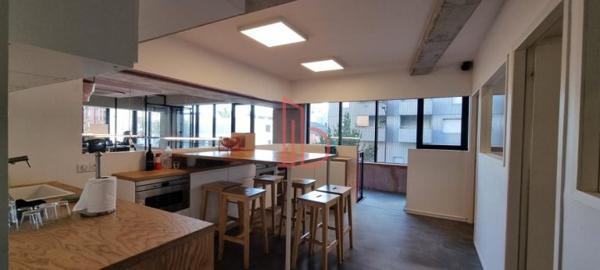 Bureau de 355 m² à vendre à Bordeaux Bassins A Flot