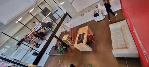 Bureau de 355 m² à vendre à Bordeaux Bassins A Flot