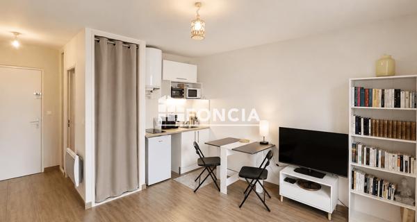 À vendre Studio 21.21 m² - Avignon 84000
