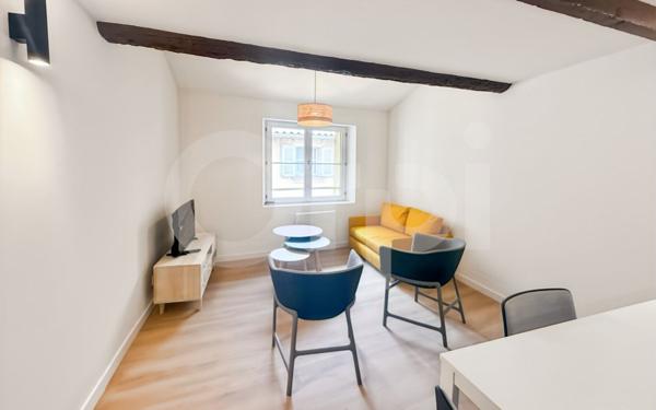 Appartement à louer    2 pièces •  Toulon