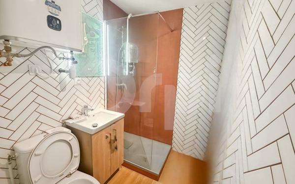Appartement à louer    2 pièces •  Toulon