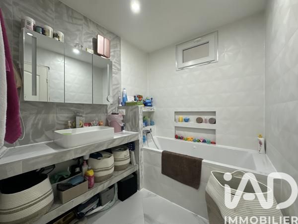 Appartement à vendre 4 pièces 80,17 m² Villecresnes