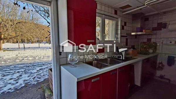 Vue agréable, au calme sur un beau terrain