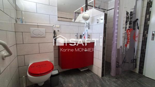 Vue agréable, au calme sur un beau terrain