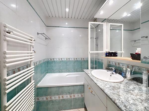 Appartement F4 à vendre  4 pièces - 86,16 m 2   THIAIS  - 94