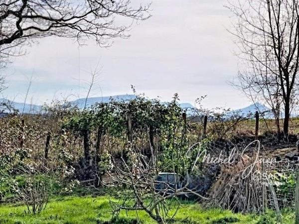 Urcuit - Maison de Plain-pied, calme, vue dégagée et beau terrain plein sud.