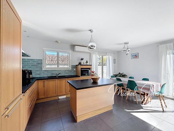 Urcuit - Maison de Plain-pied, calme, vue dégagée et beau terrain plein sud.