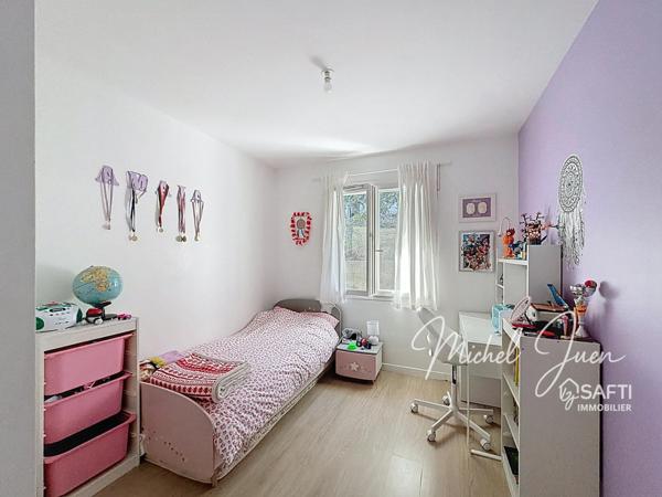 Urcuit - Maison de Plain-pied, calme, vue dégagée et beau terrain plein sud.