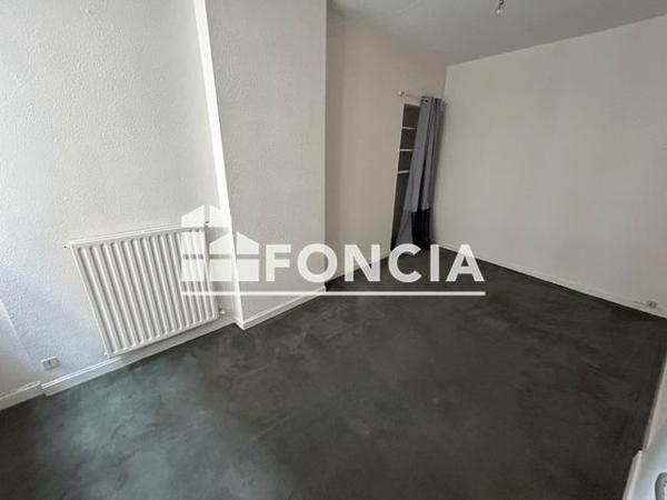 Location Appartement 2 pièces 80.2 m² - 20 GRANDE RUE Valence 26000