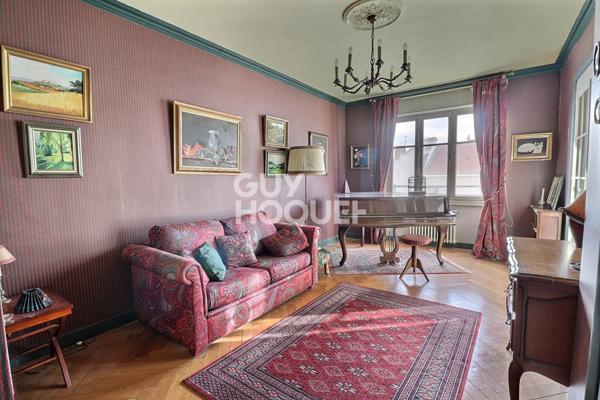 T4 avec cachet de l'ancien proximité Place Jules Guesde