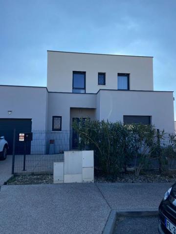 Maison Montelimar 5 pièce(s) 134 m2