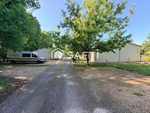 Ensemble immobilier de 3 Maisons sur terrain boisé