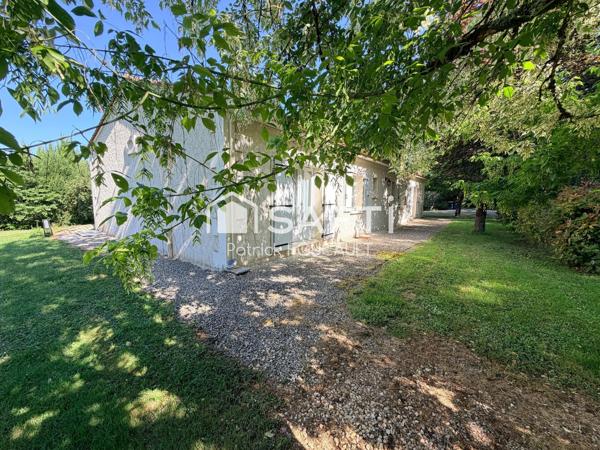 Ensemble immobilier de 3 Maisons sur terrain boisé