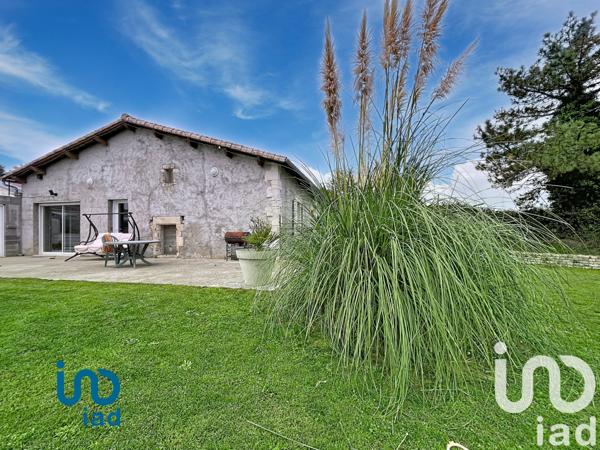 Maison à vendre 6 pièces 153 m² Saint-Maixent-de-Beugné